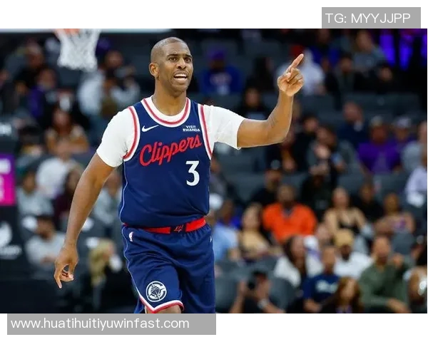 保罗掌舵经验丰富助攻8次虽无得分但贡献3篮板3抢断表现出色 保罗掌舵经验丰富助攻8次虽无得分但贡献3篮板3抢断表现出色