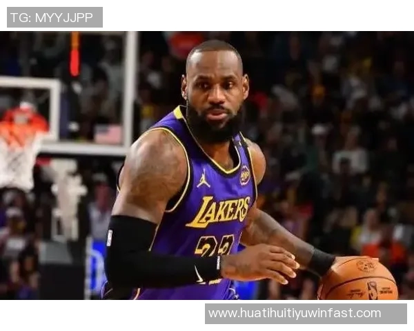 JR承认老詹仍对他不满但称赞其为历史最佳球员