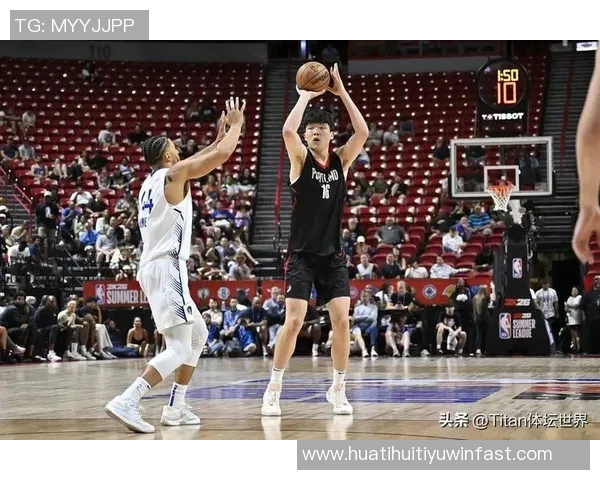 新秀表现抢眼5中5砍下14分2板1助1帽瀚森短暂出场仅6分钟