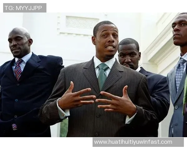 皮尔斯谈与女友共同观看色情片的亲密体验与感受